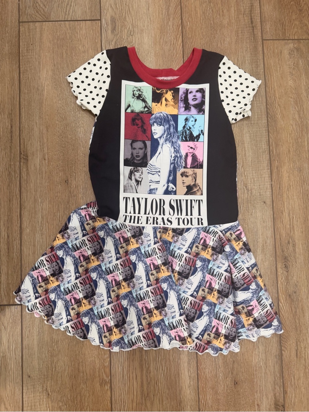 Taylor Swift Black Dress with Red Neckline and Polka Dot Sleeves 0228
